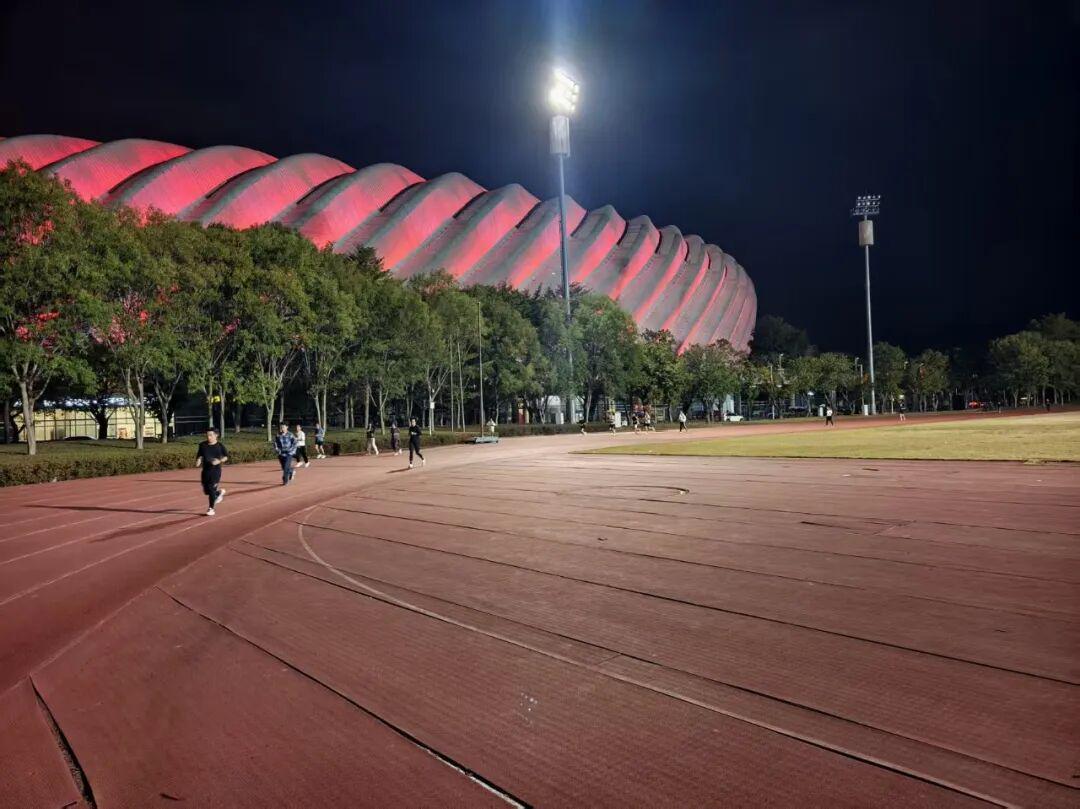 开云-再见！最快女护士。你好！跑者张水华