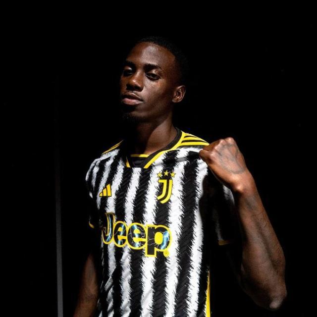 开云-多面手到来！官方：蒂莫西·维阿加盟尤文图斯