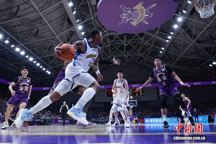 CBA常规赛：北京控股队负于浙江方兴渡队|浙江队|体育馆|男子篮球|职业联赛|北控男篮_新浪体育_新浪新闻