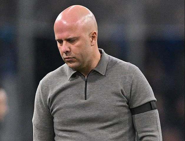 开云APP-卡拉格:球迷应给予斯洛特更多尊重,对他的批评已经明显越界