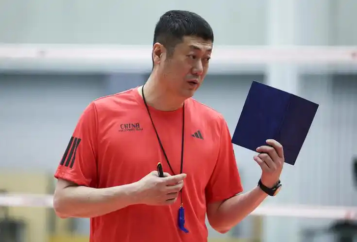 开云APP-正式换帅，女排名帅上任，57岁，执教多支豪门，能力远超赵勇|李海运|辽宁女排|男排|中国女排|辽宁男排_新浪体育_新浪新闻