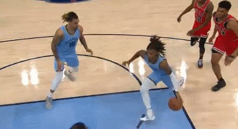 开云官网-灰熊轻取公牛重回胜利轨道 亚当斯轻松一抱抢戏