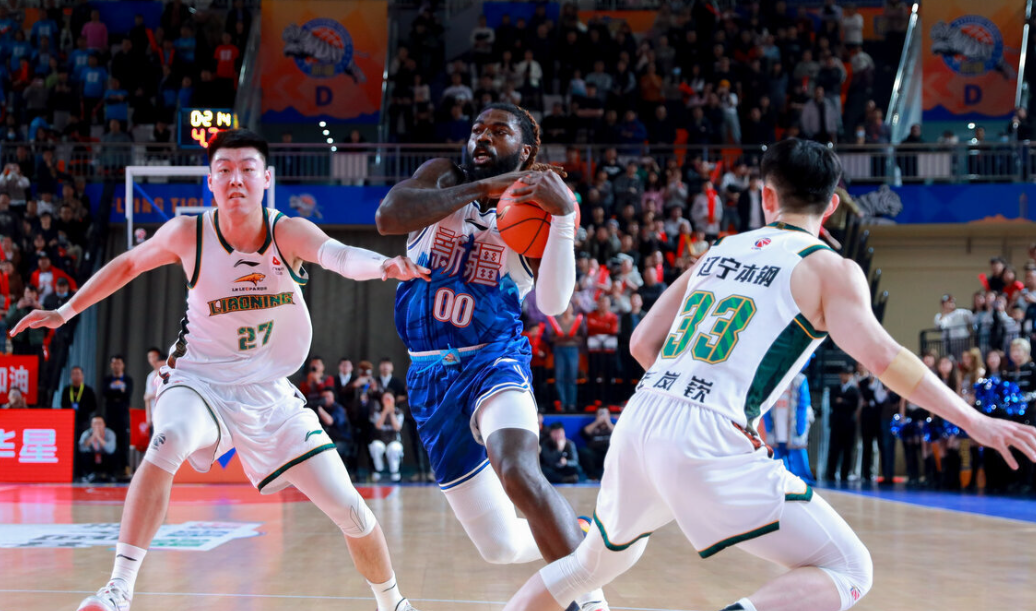 开云-末节4分苦吞4连败！曝杨鸣已经下课，辽宁球迷评论区炸锅，太讽刺