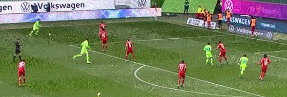 开云下载-【德甲】穆夏拉双响破纪录 拜仁3比2客胜沃尔夫斯堡