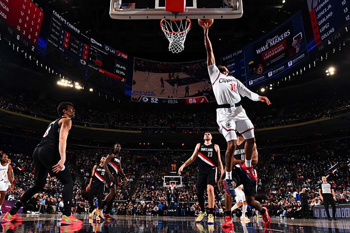 开云APP-攻防两端的表现都很不理想，快船后场新援这是打不了硬仗吗？