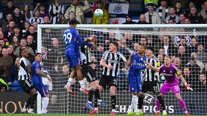 开云官网-0-1！欧冠完败后回到联赛主场又输球 11.6亿豪门双线沉沦5轮仅1胜|切尔西|纽卡斯尔|射门|戈登|巴黎圣日耳曼_新浪体育_新浪新闻