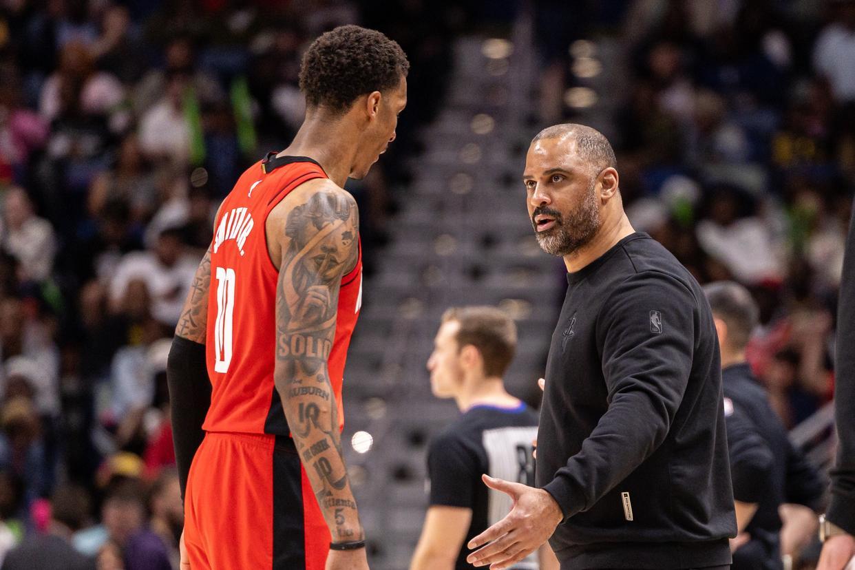 开云-火箭湖人G4！首发出炉：杜兰特缺阵，里夫斯不打，两队阵容不变